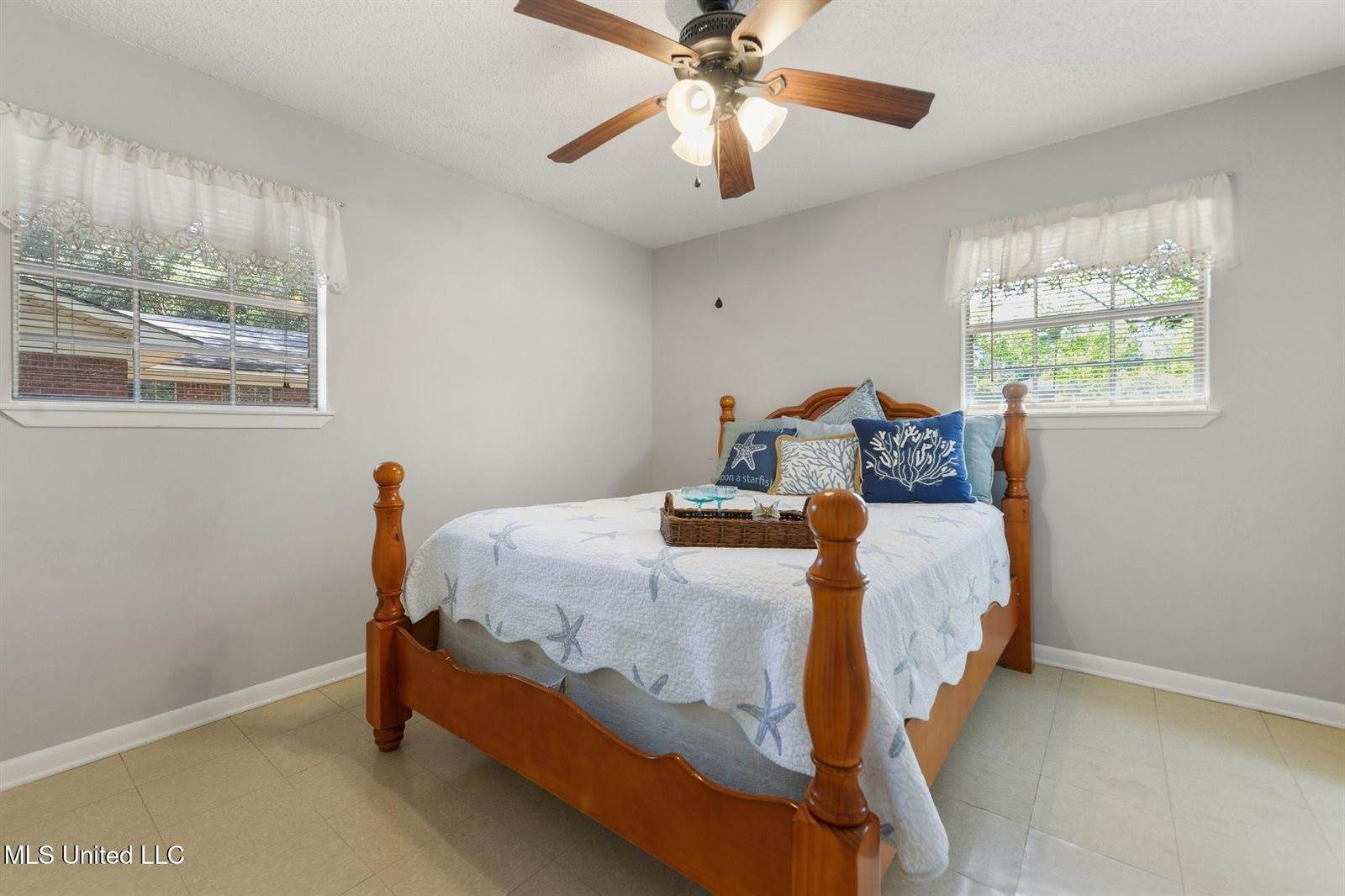 1308 Parktown Drive, Ocean Springs, MS 39564