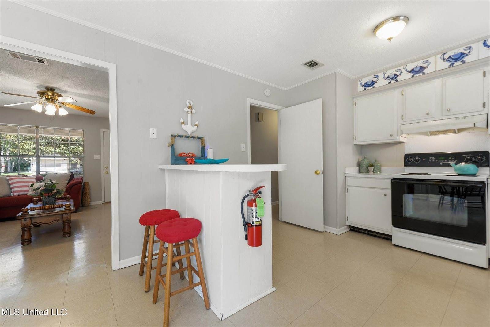 1308 Parktown Drive, Ocean Springs, MS 39564