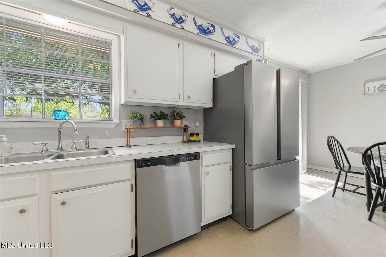 1308 Parktown Drive, Ocean Springs, MS 39564