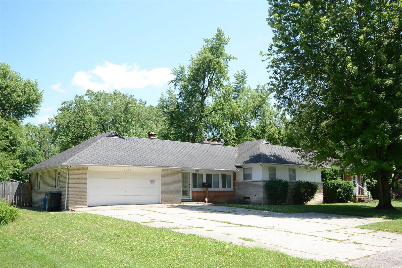 2357 River Street, Kalamazoo, MI 49048