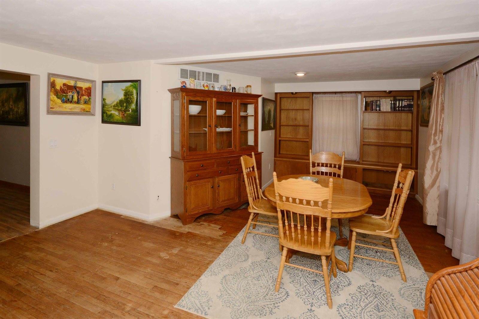 2357 River Street, Kalamazoo, MI 49048