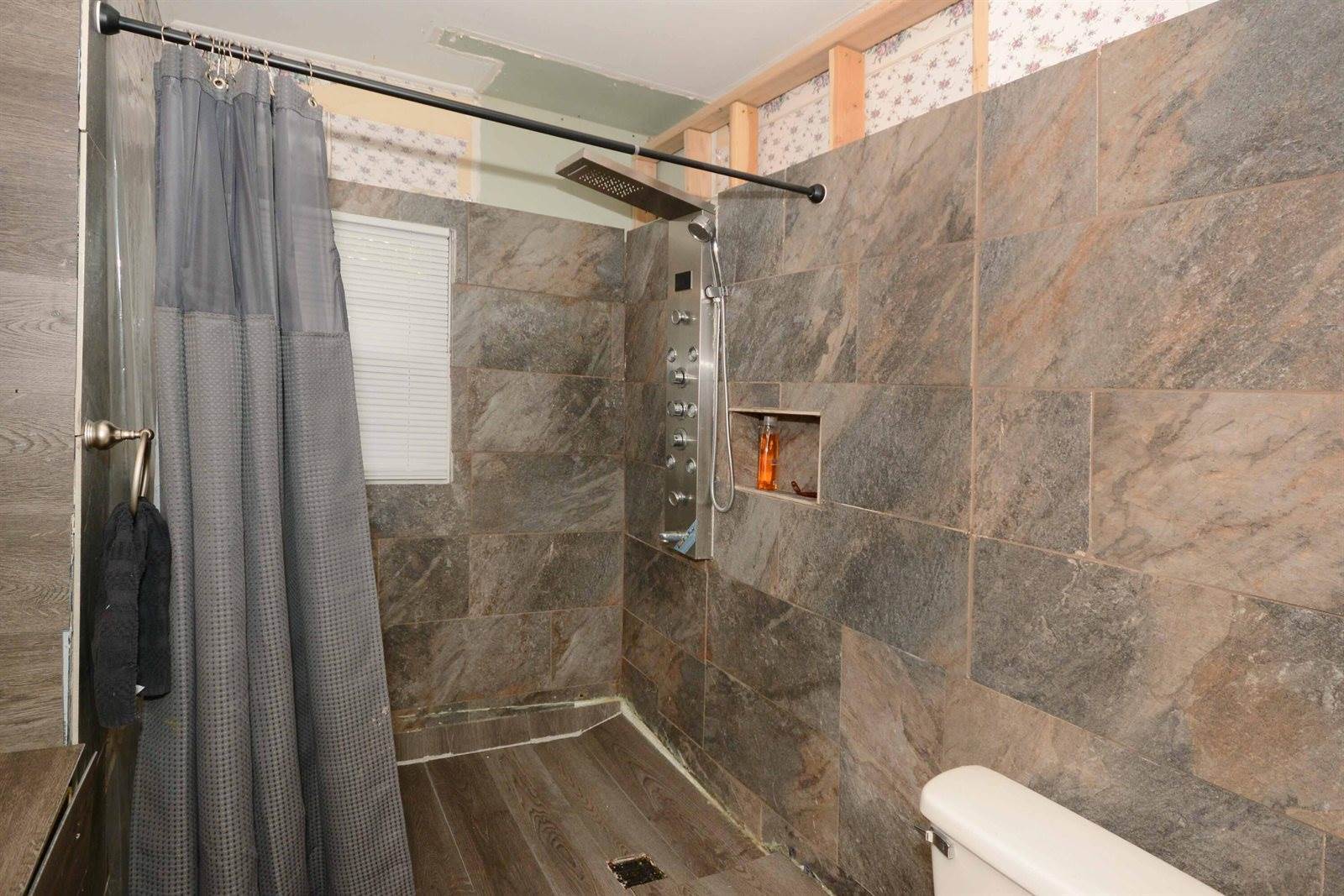 2357 River Street, Kalamazoo, MI 49048