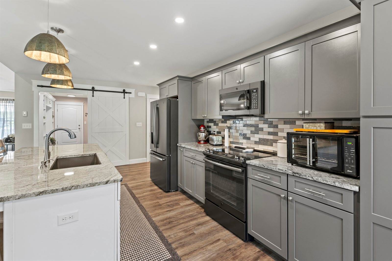 204 Edenfield Drive, Hermon, ME 04401