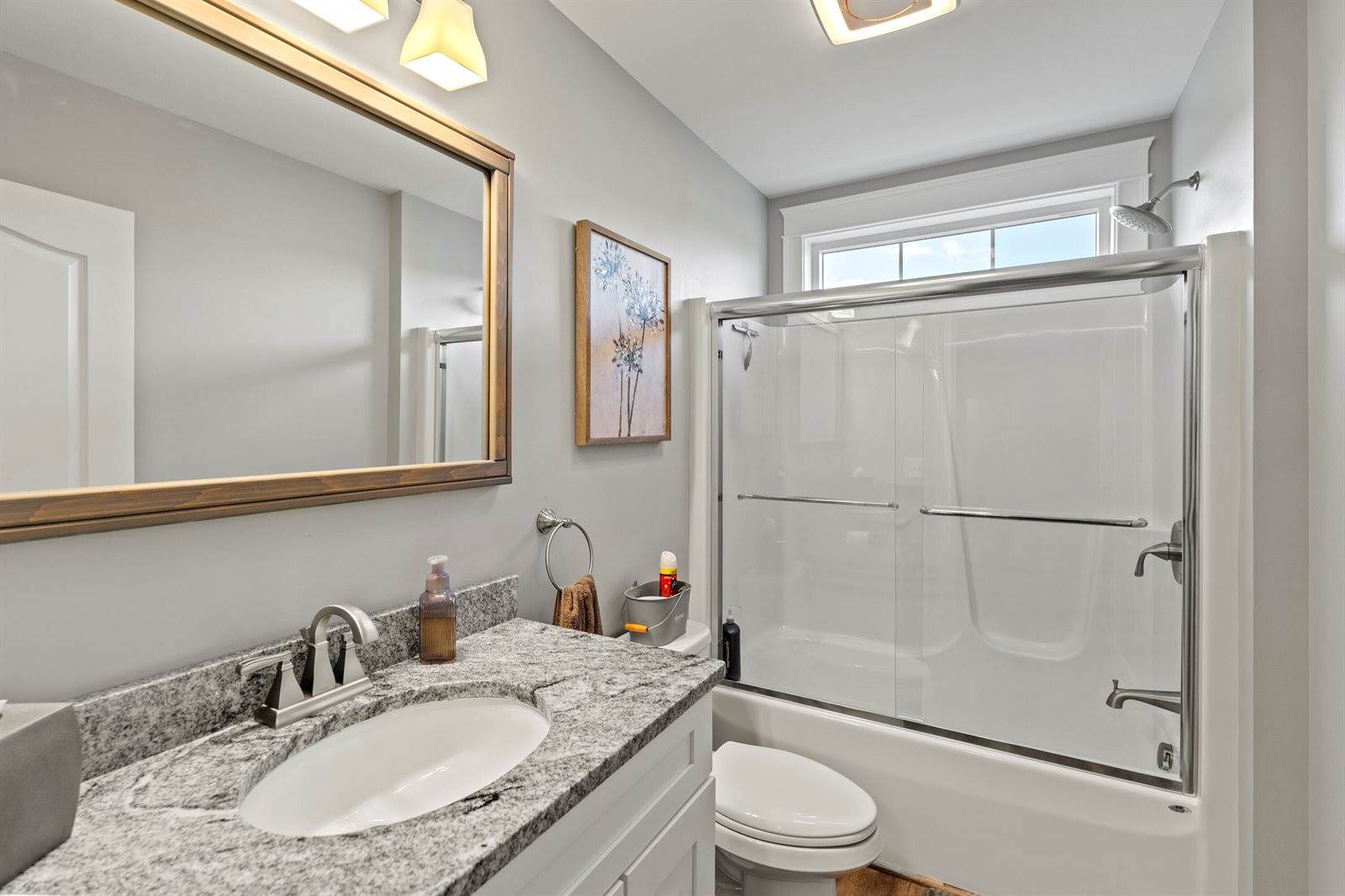 204 Edenfield Drive, Hermon, ME 04401