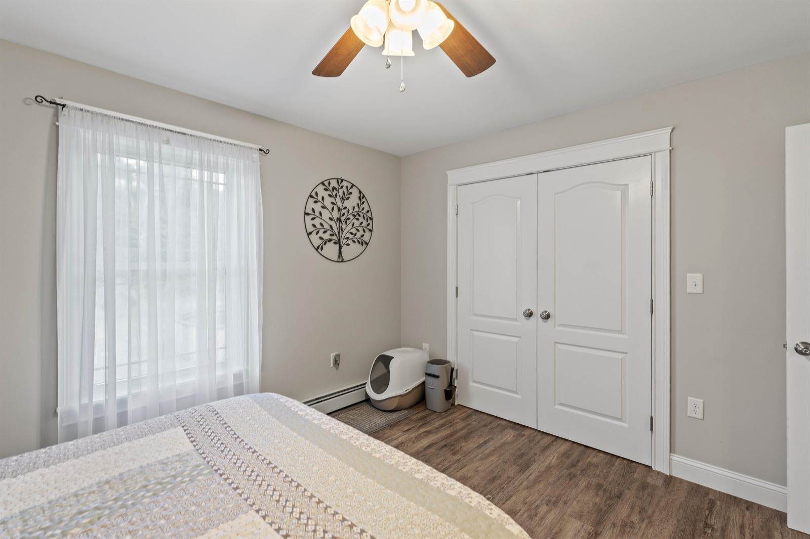 204 Edenfield Drive, Hermon, ME 04401