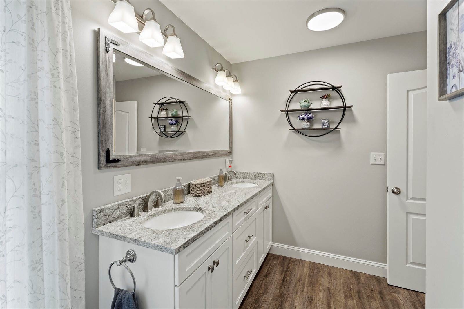 204 Edenfield Drive, Hermon, ME 04401