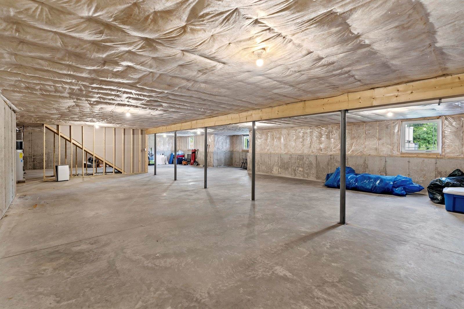 204 Edenfield Drive, Hermon, ME 04401