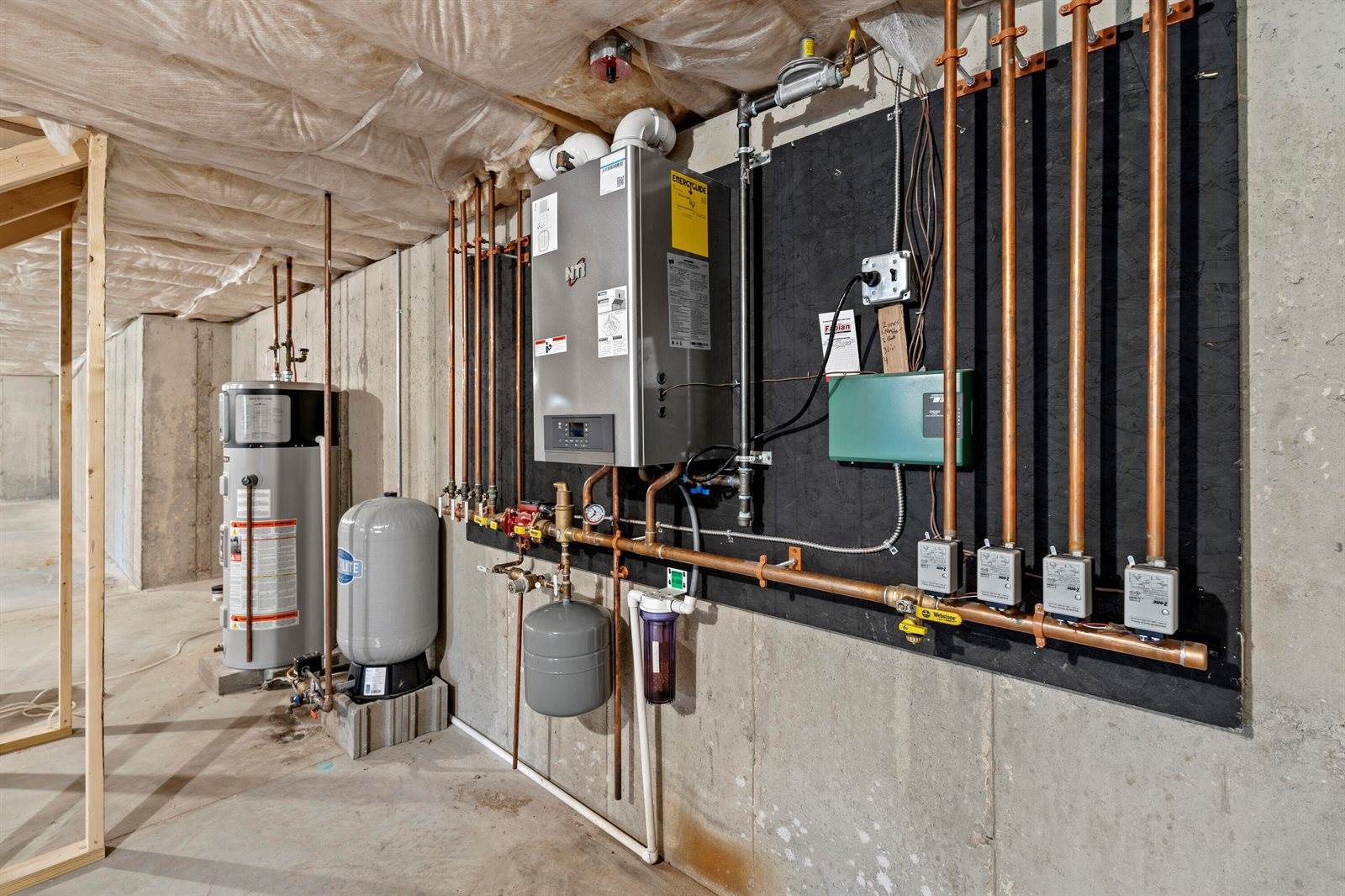 204 Edenfield Drive, Hermon, ME 04401