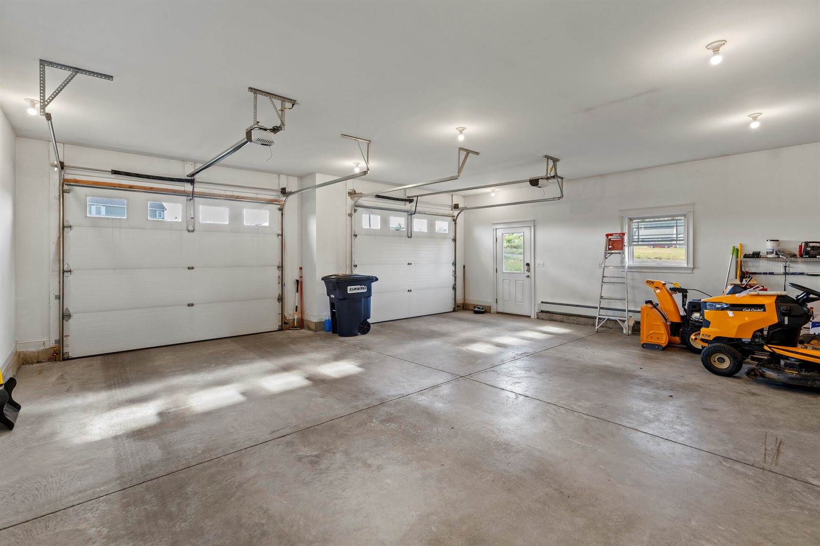 204 Edenfield Drive, Hermon, ME 04401