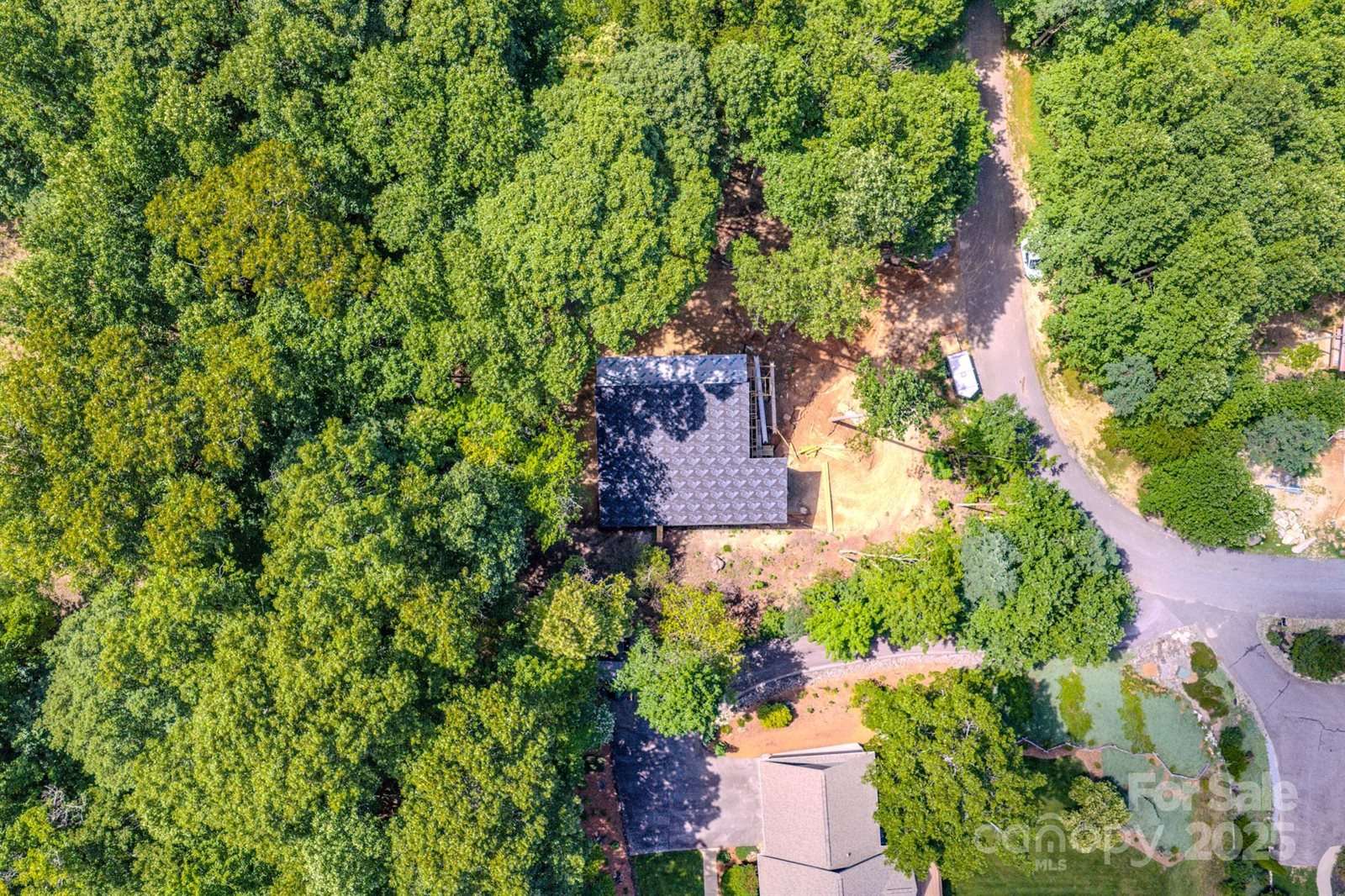 276 Coopers Drive, Hendersonville, NC 28739