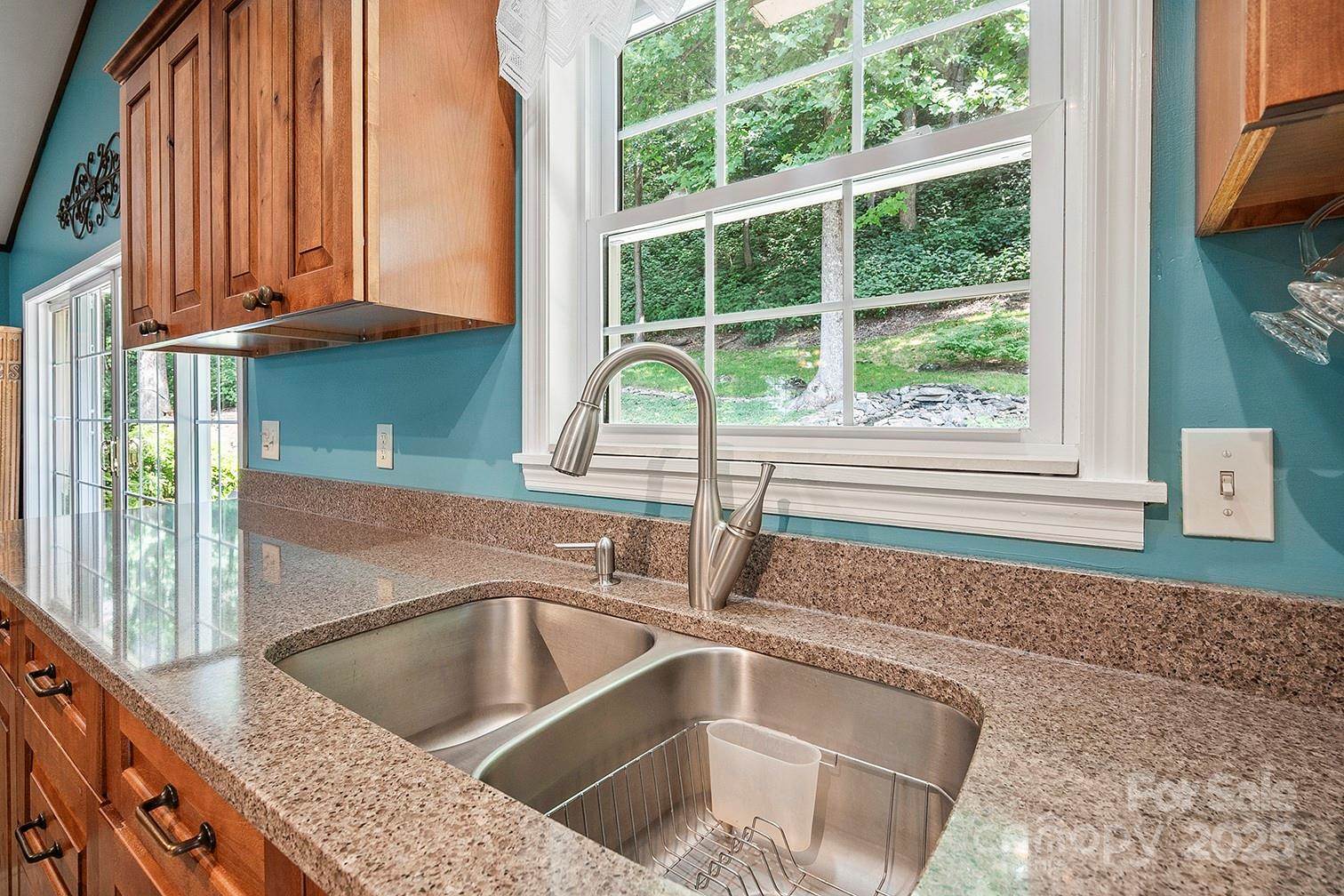 1995 Hemlock Trail, Columbus, NC 28722