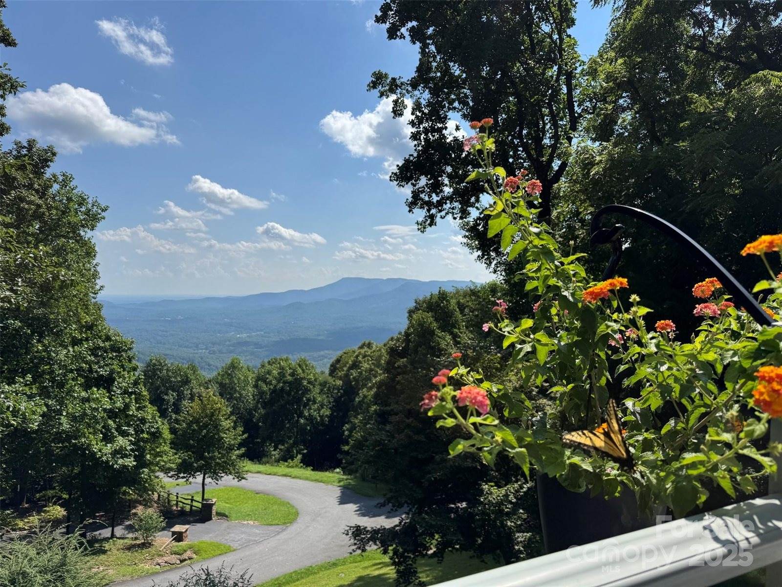 1995 Hemlock Trail, Columbus, NC 28722