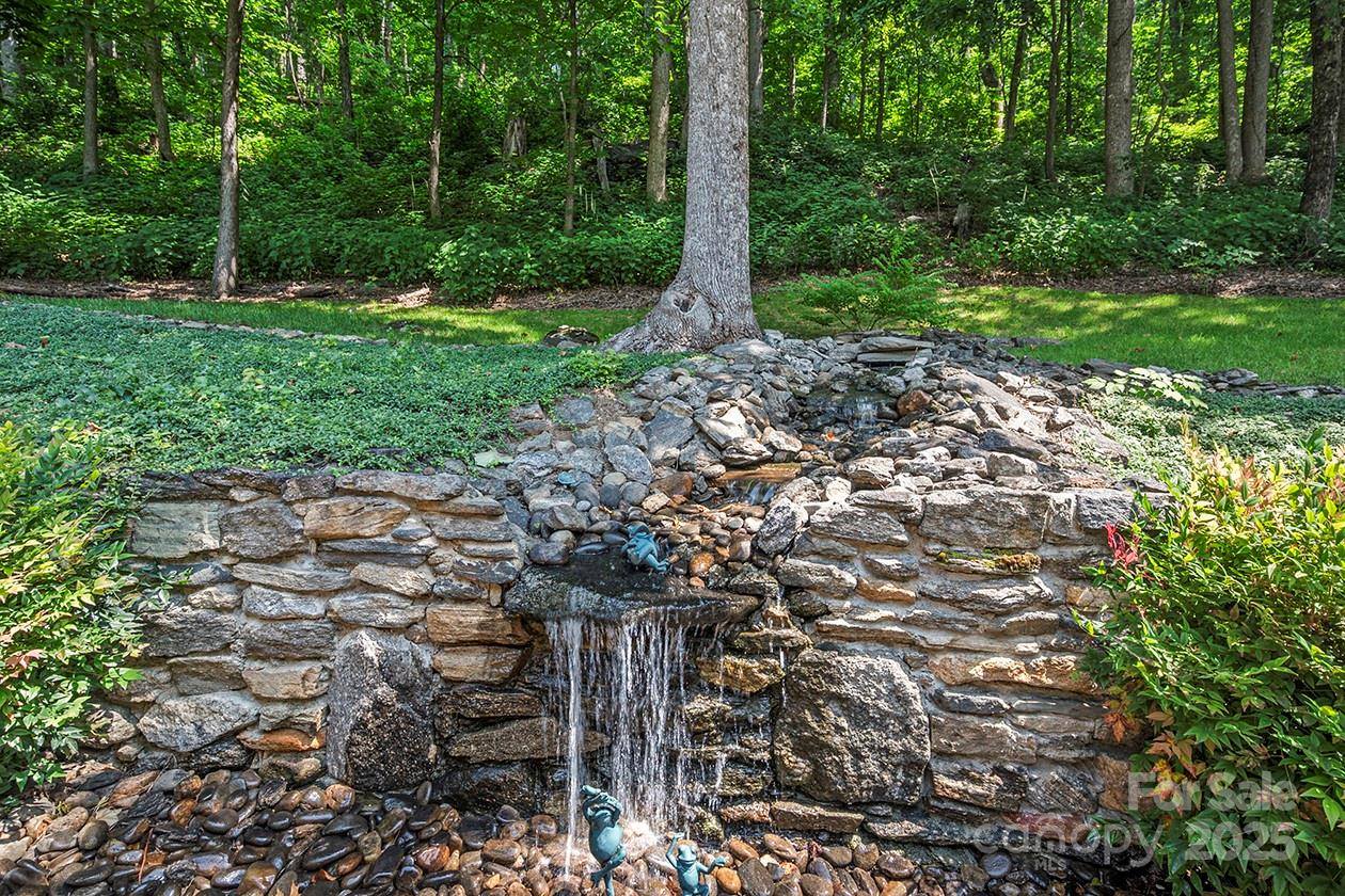 1995 Hemlock Trail, Columbus, NC 28722