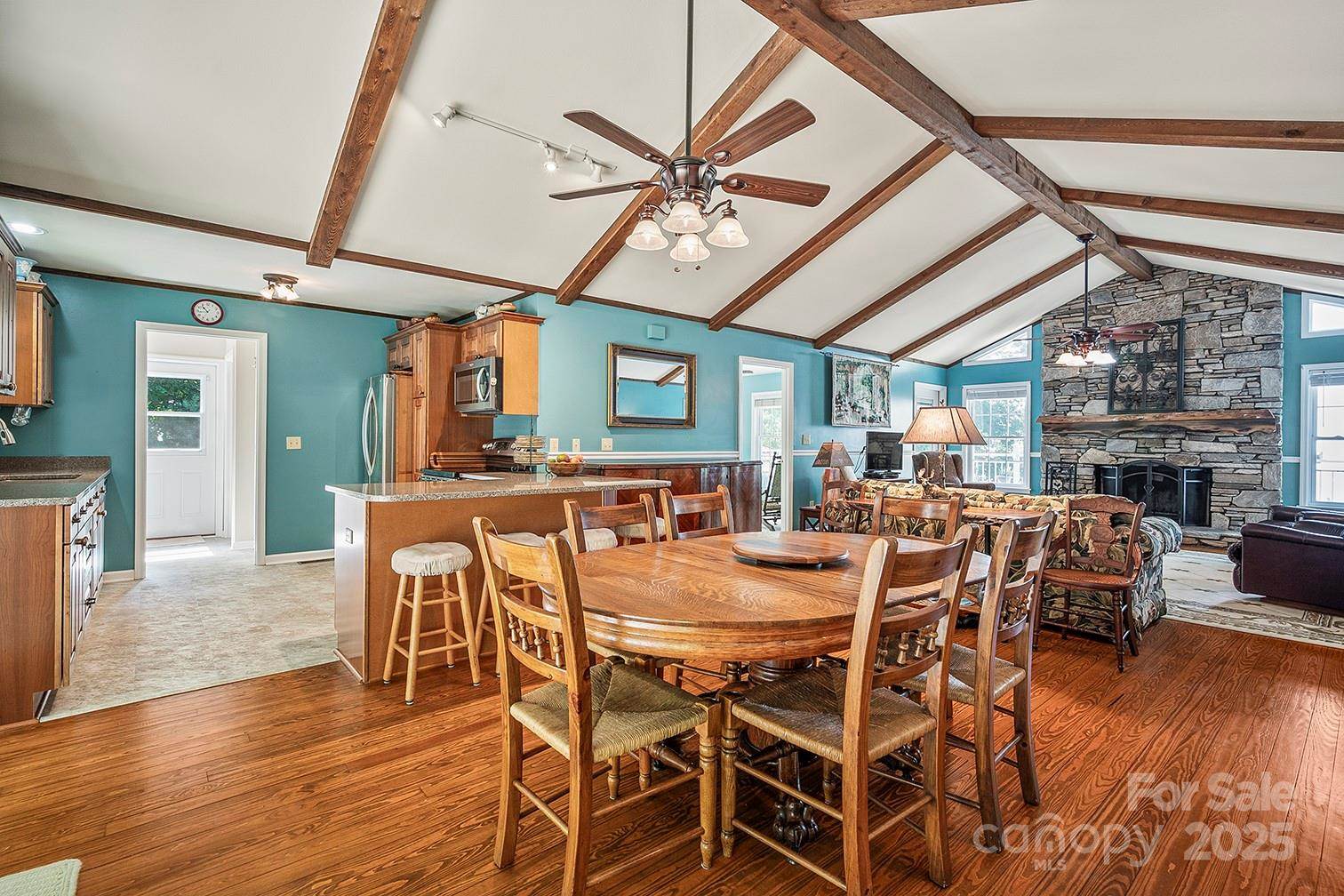 1995 Hemlock Trail, Columbus, NC 28722