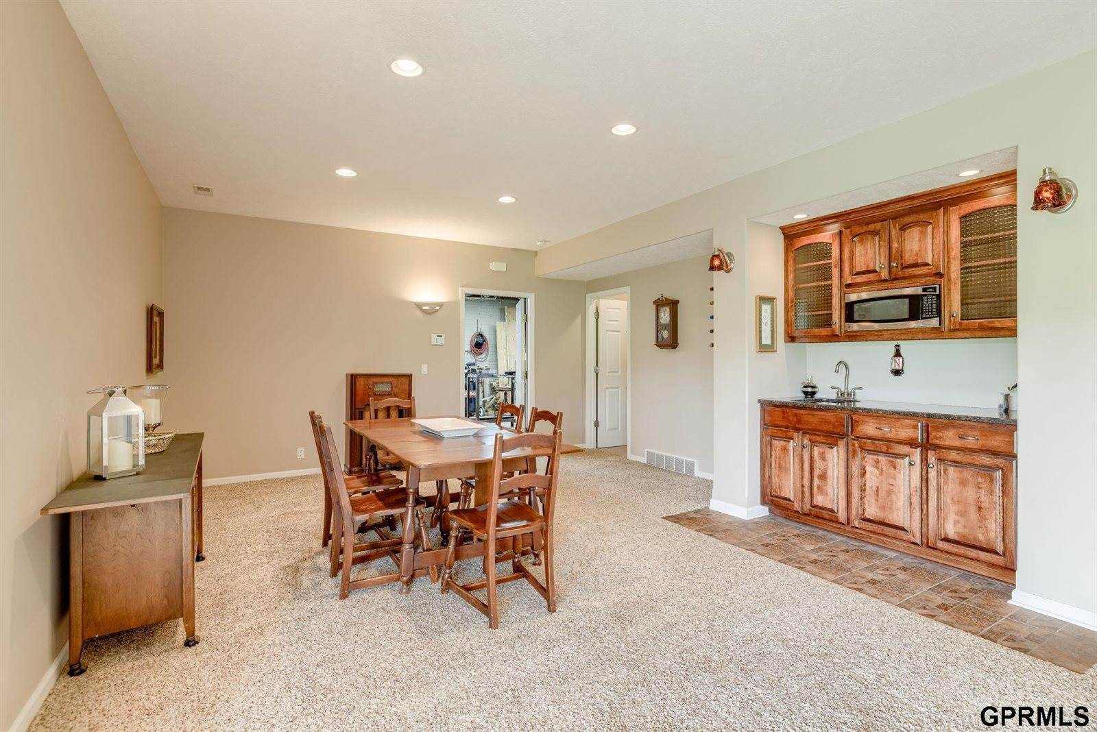 5503 North 166th Street, Omaha, NE 68116