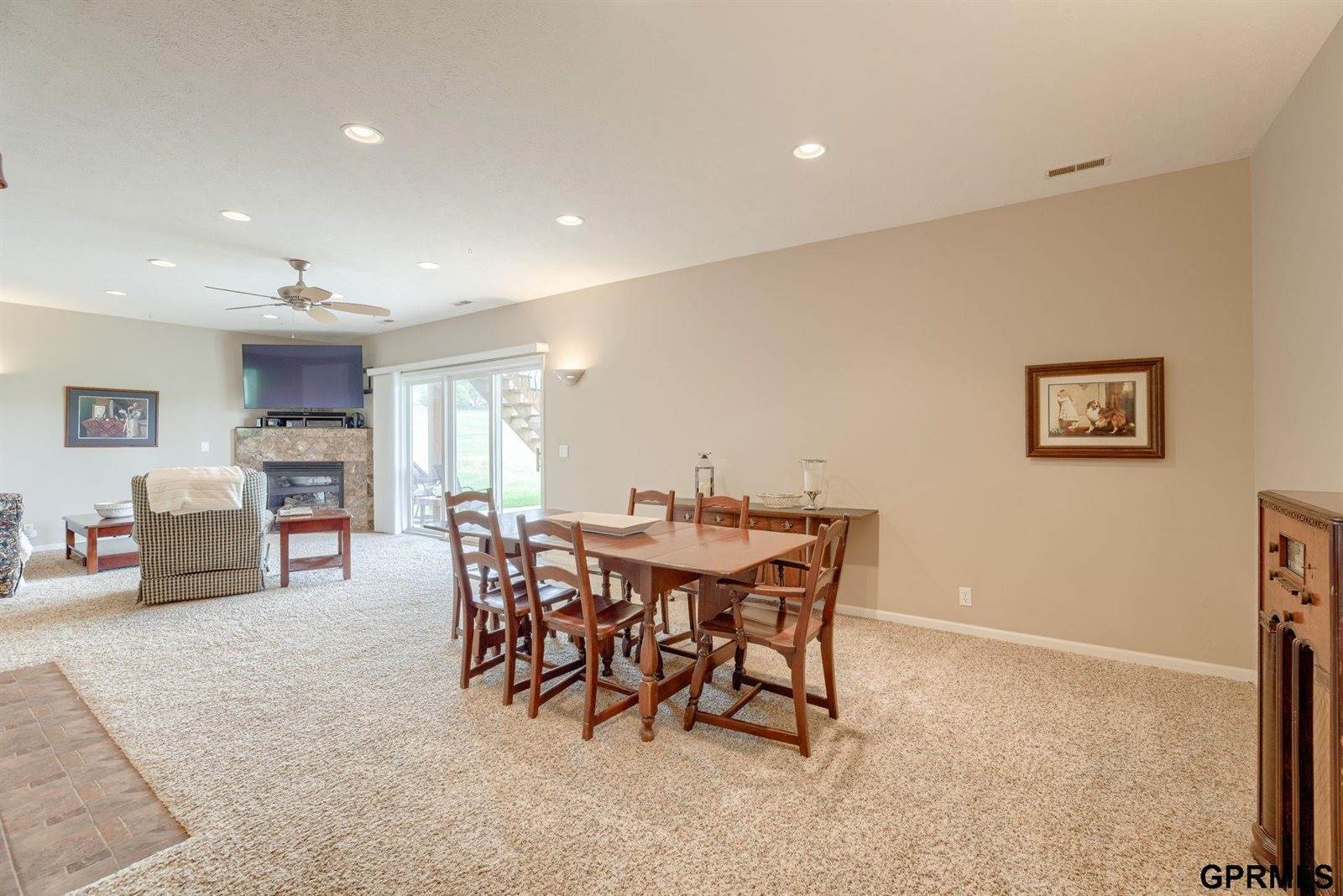 5503 North 166th Street, Omaha, NE 68116