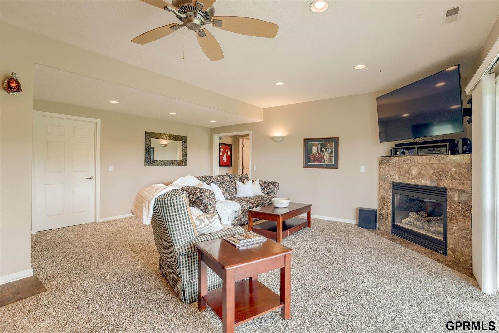 5503 North 166th Street, Omaha, NE 68116