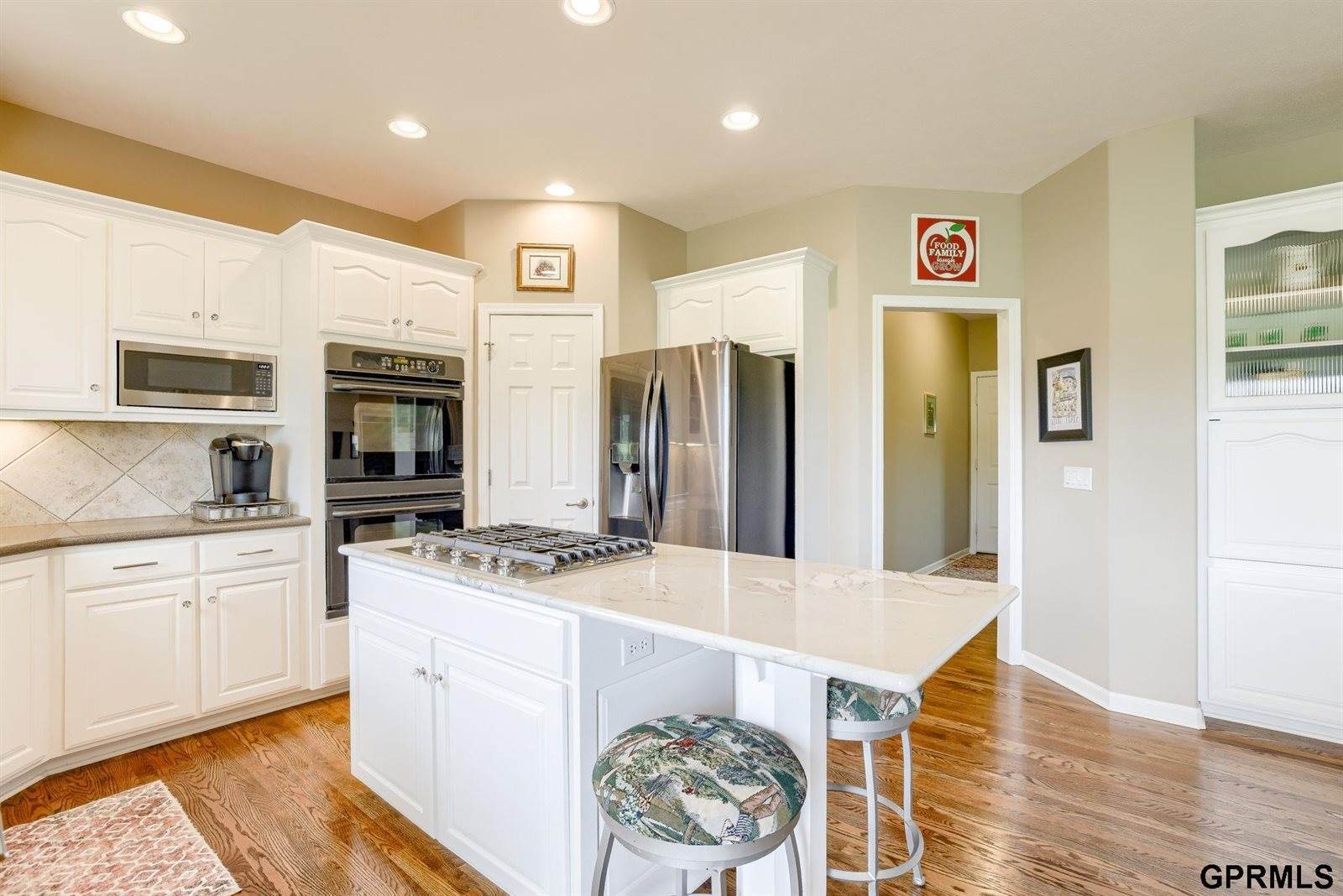 5503 North 166th Street, Omaha, NE 68116