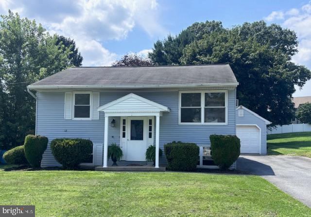 604 Charles Road, Dauphin, PA 17018