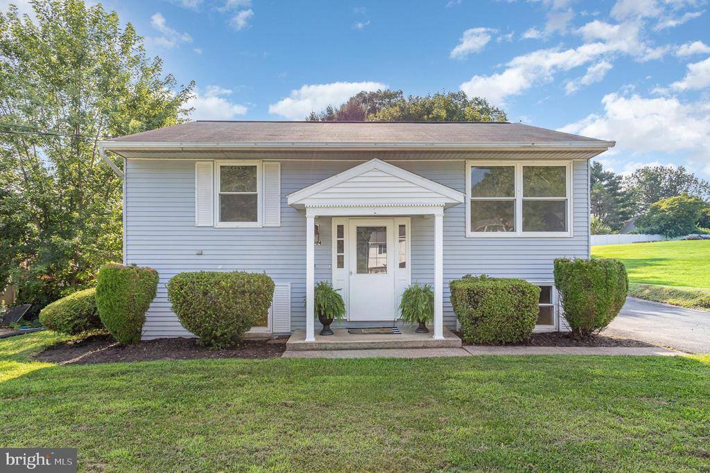 604 Charles Road, Dauphin, PA 17018