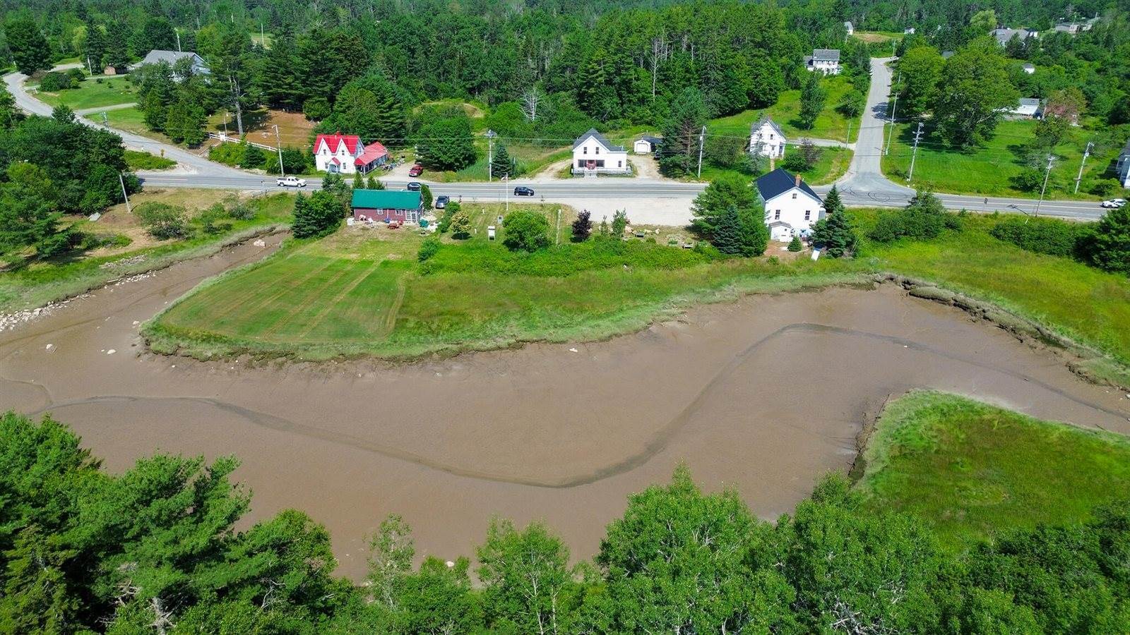 749 US Rte 1, Jonesboro, ME 04648