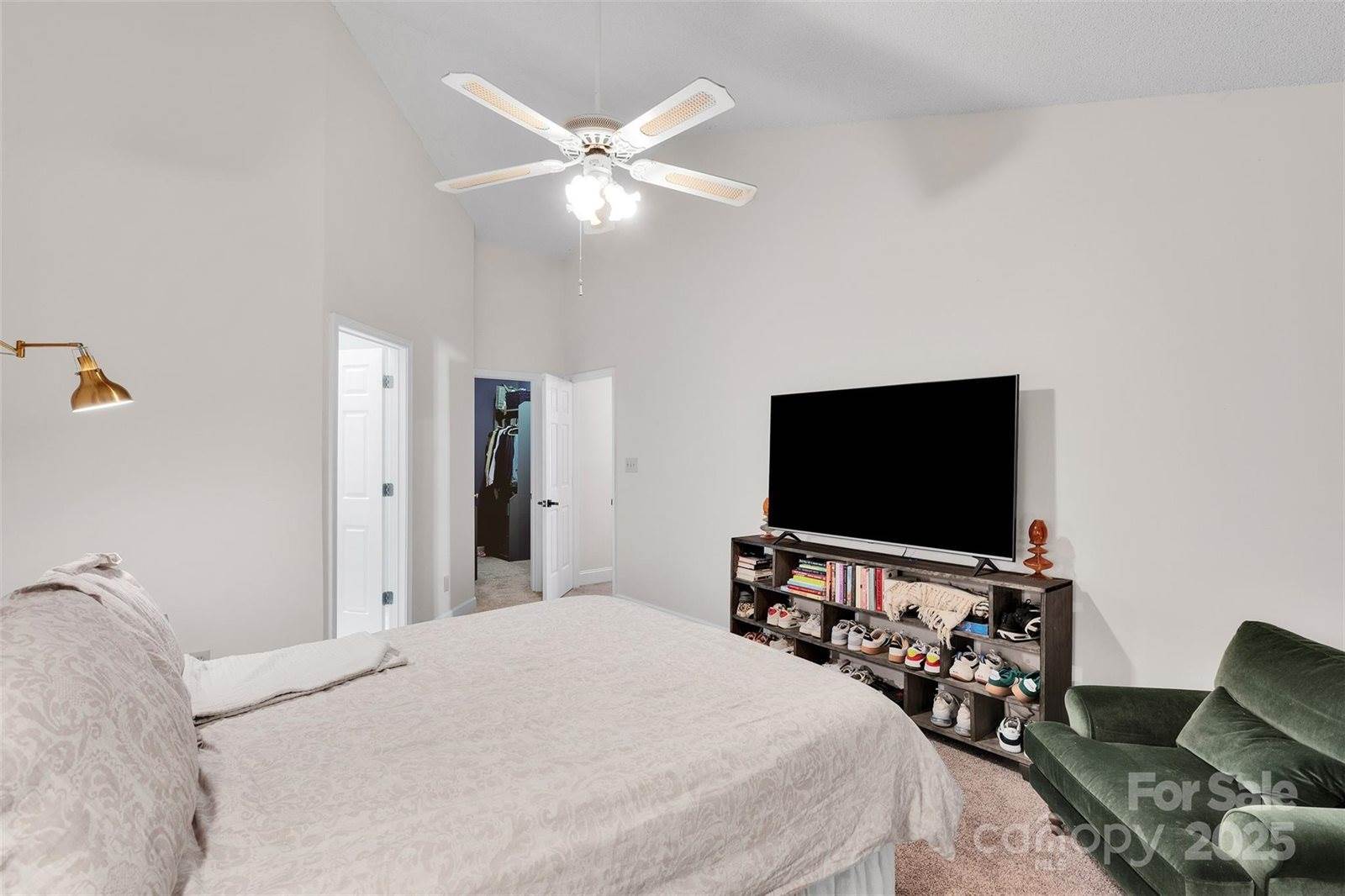 2725 Kirkholm Drive, Matthews, NC 28105