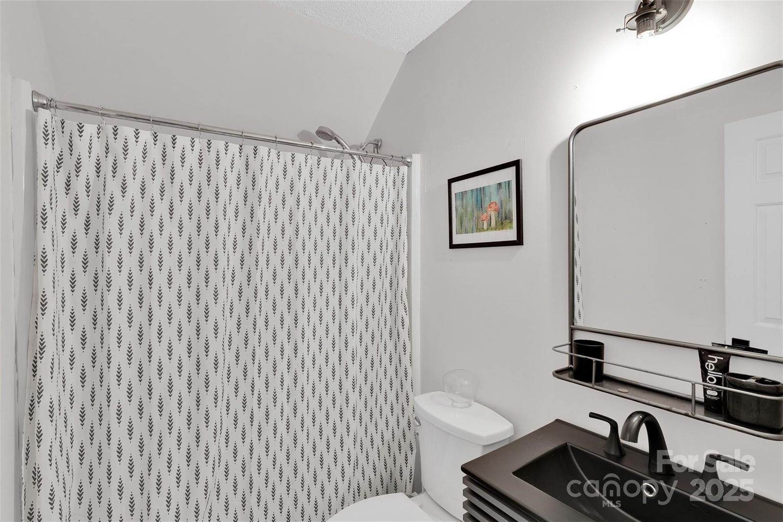 2725 Kirkholm Drive, Matthews, NC 28105