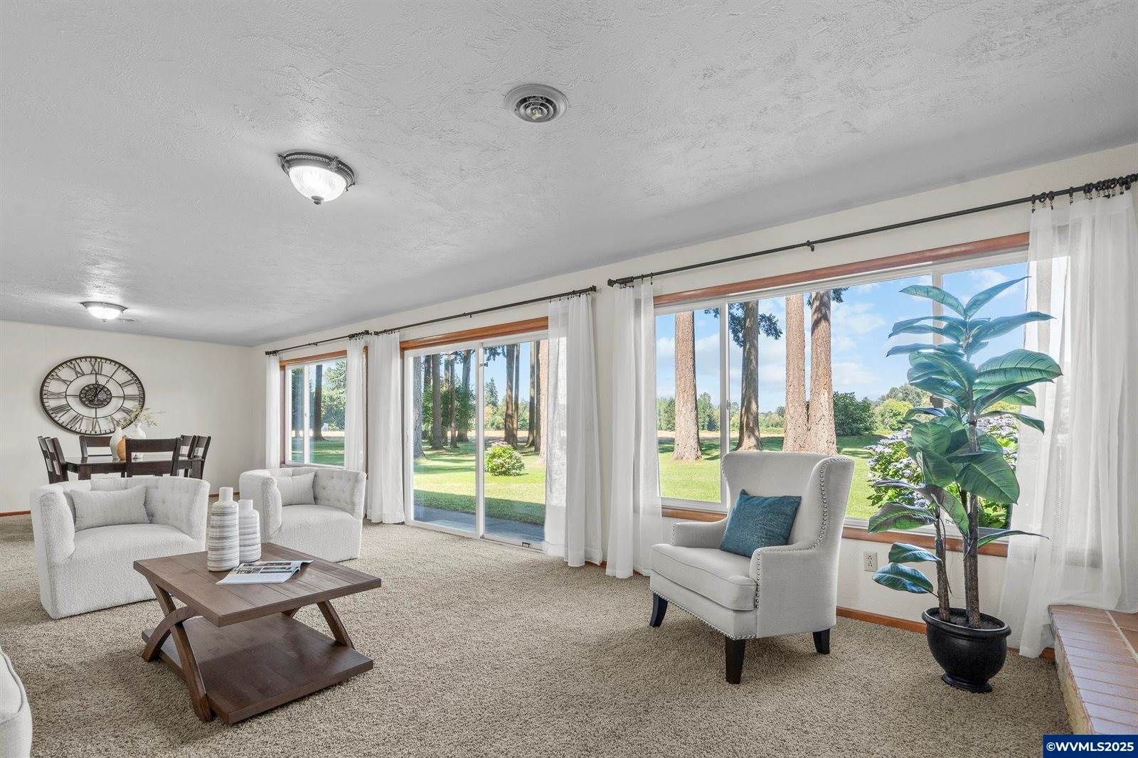 36765 Glaser Dr, Scio, OR 97374