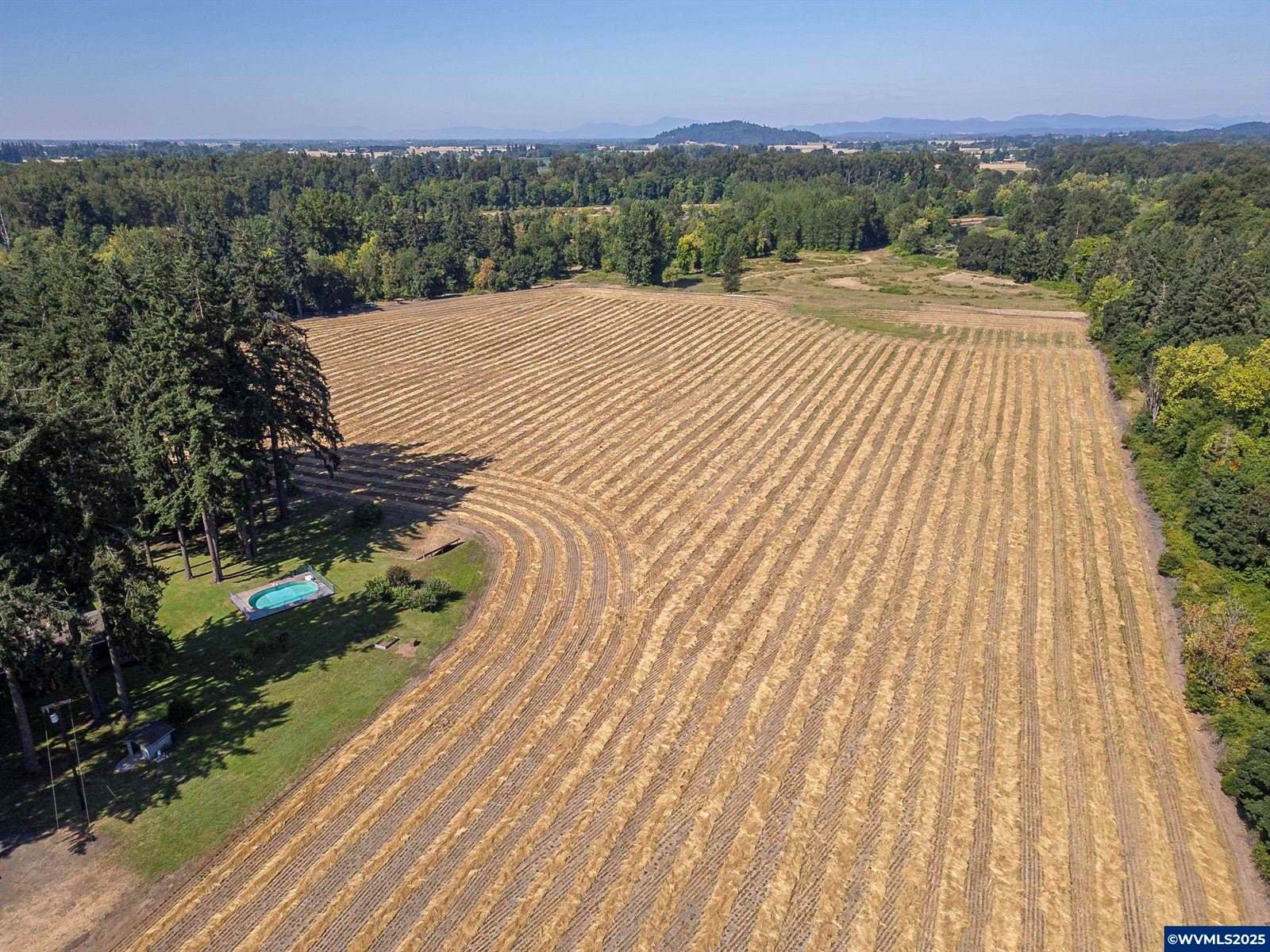 36765 Glaser Dr, Scio, OR 97374