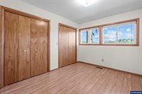 36765 Glaser Dr, Scio, OR 97374