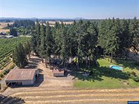 36765 Glaser Dr, Scio, OR 97374