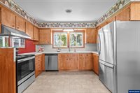 36765 Glaser Dr, Scio, OR 97374