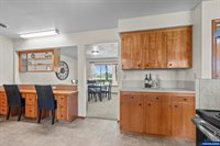 36765 Glaser Dr, Scio, OR 97374