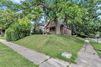 1004 South Webster Avenue, Green Bay, WI 54301