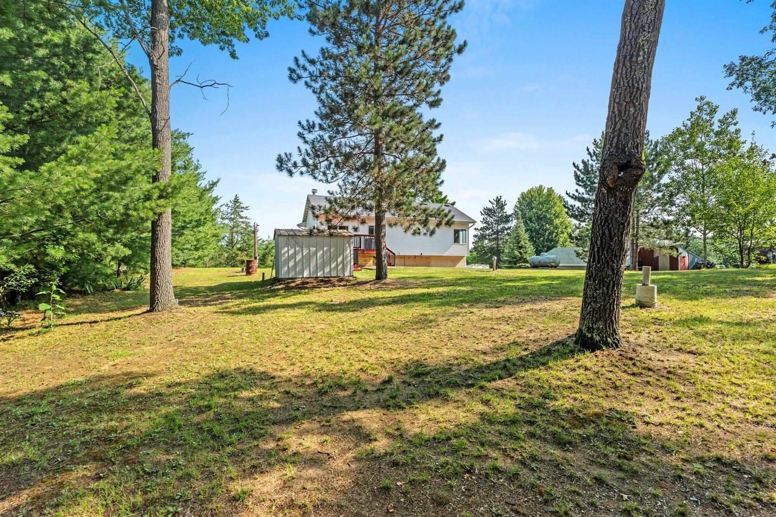 W11443 1ST Street, Crivitz, WI 54114