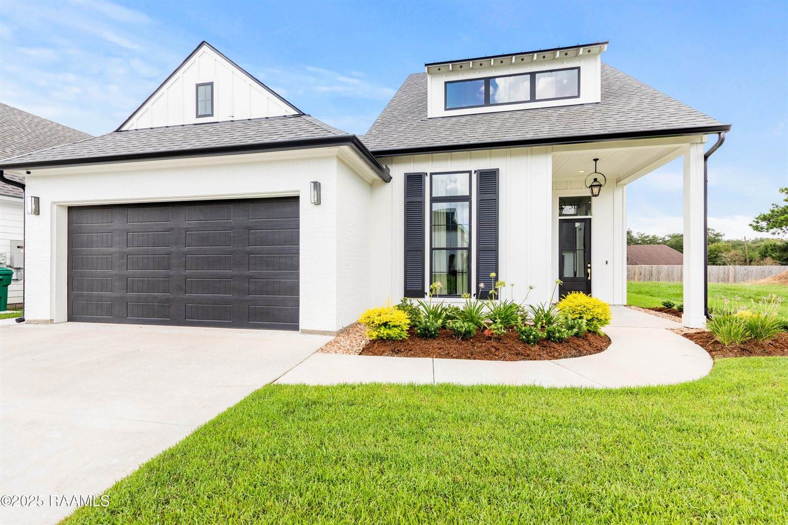 313 Harvest Creek Lane, Lafayette, LA 70508