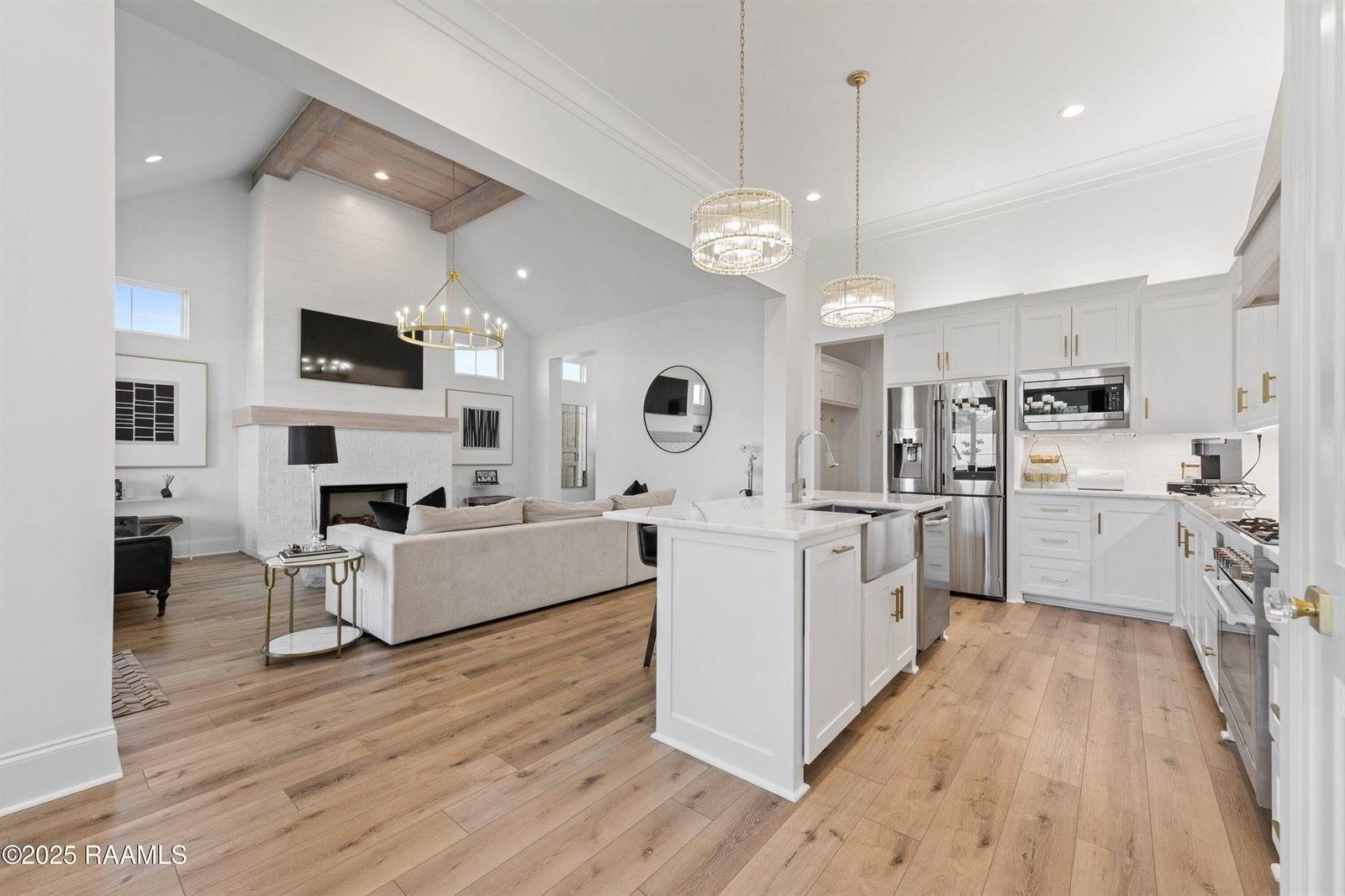 313 Harvest Creek Lane, Lafayette, LA 70508