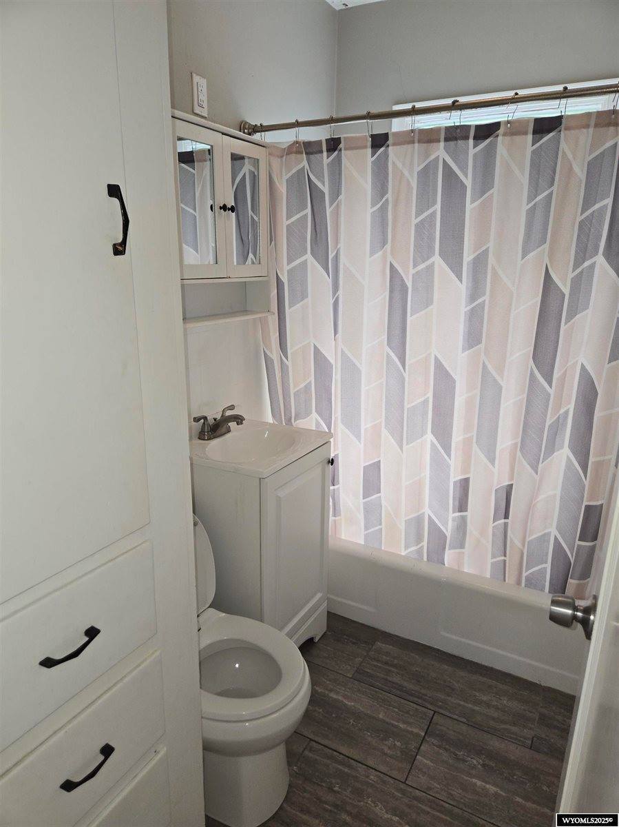 725 12th, Evanston, WY 82930