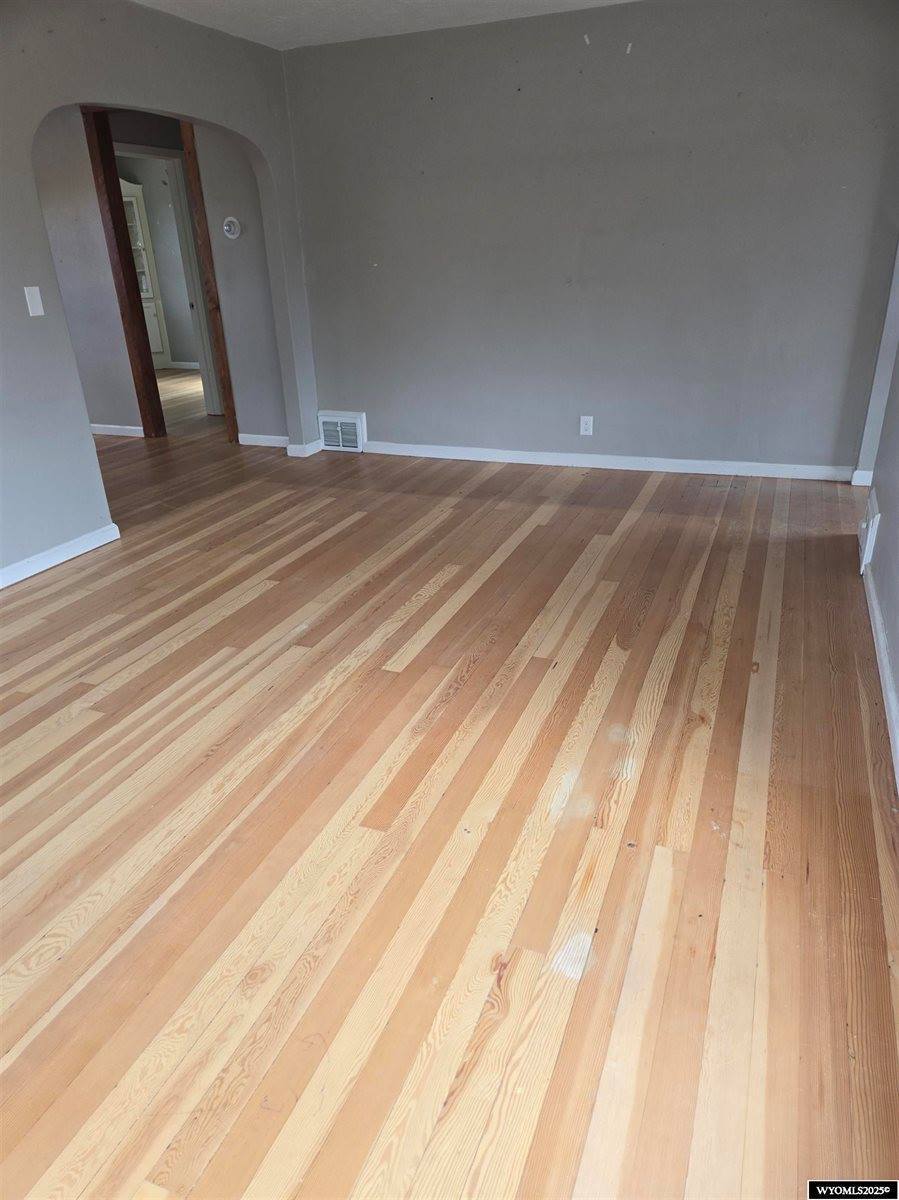 725 12th, Evanston, WY 82930
