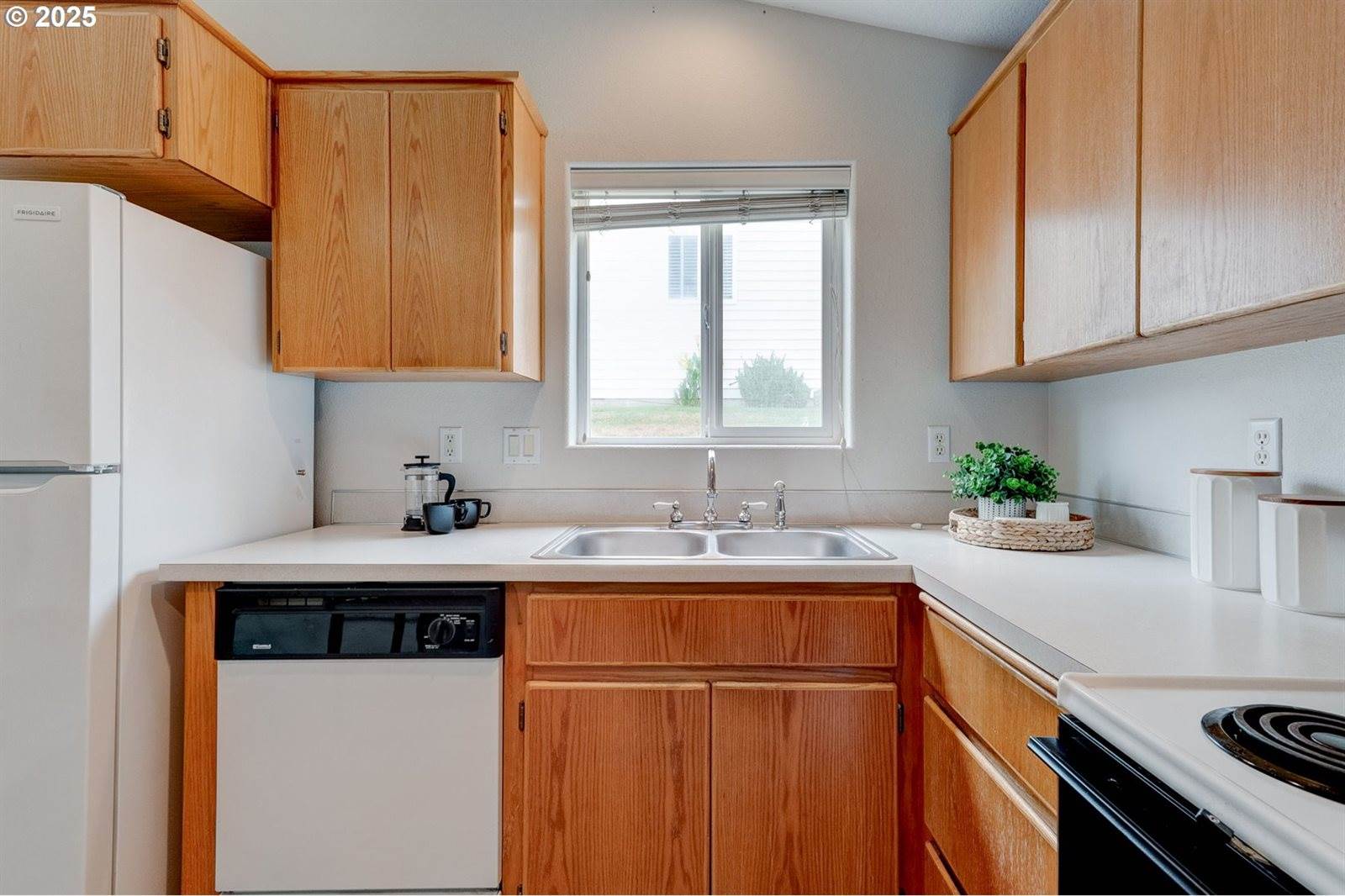 15415 SW Picadilly Ln, Beaverton, OR 97007