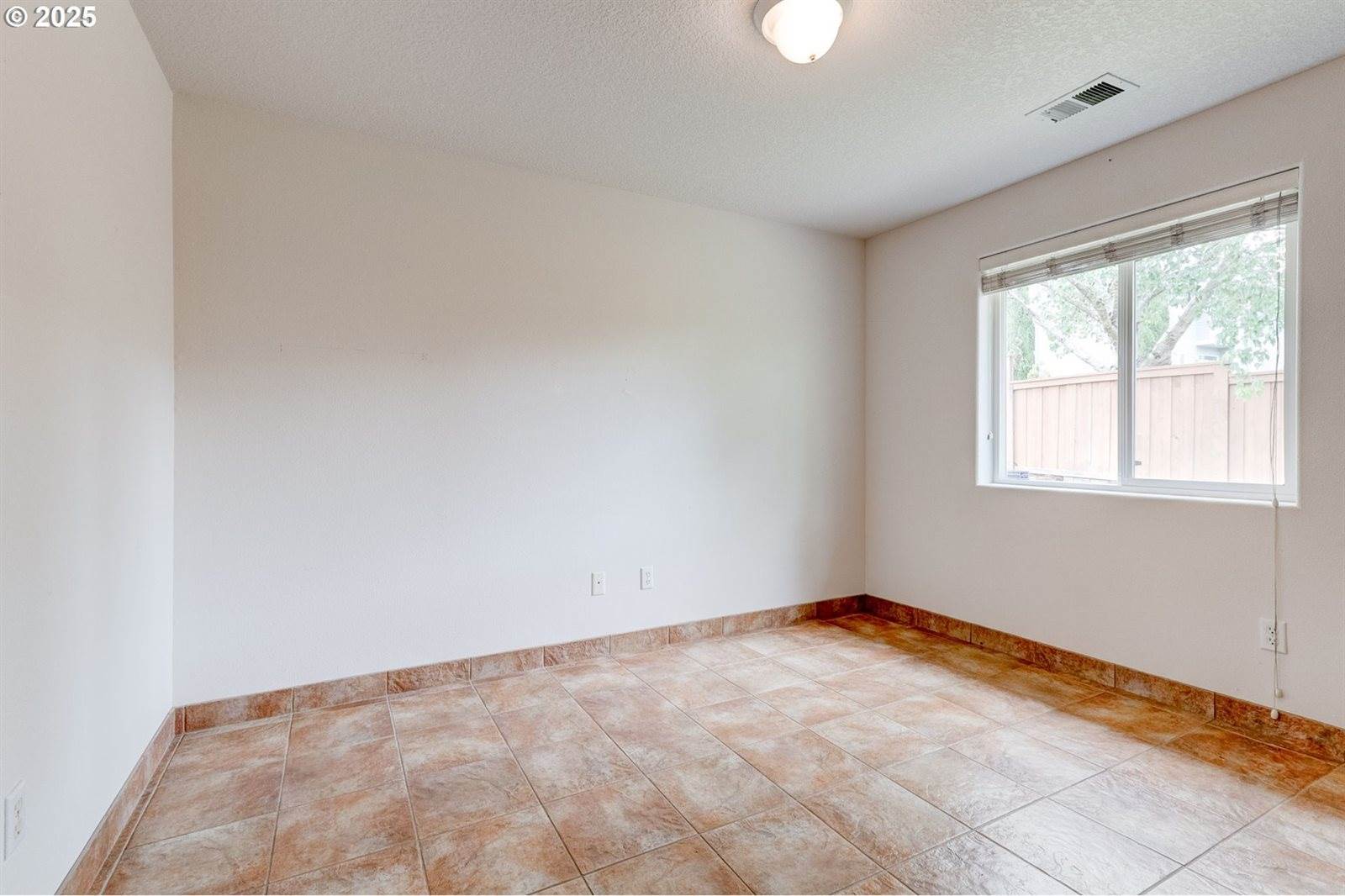 15415 SW Picadilly Ln, Beaverton, OR 97007