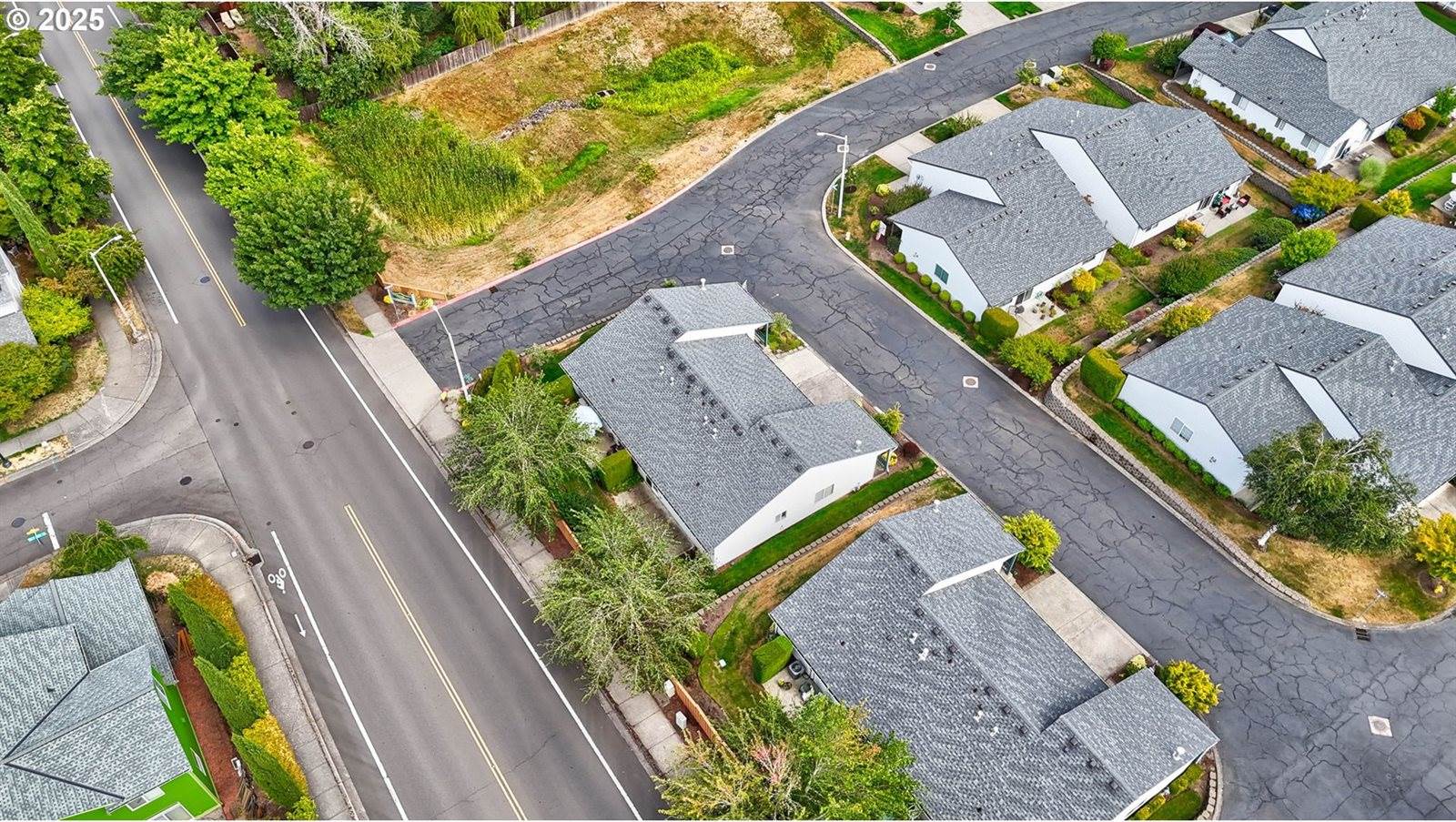 15415 SW Picadilly Ln, Beaverton, OR 97007