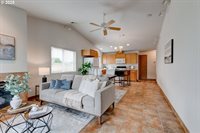 15415 SW Picadilly Ln, Beaverton, OR 97007