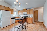 15415 SW Picadilly Ln, Beaverton, OR 97007