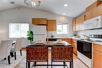 15415 SW Picadilly Ln, Beaverton, OR 97007