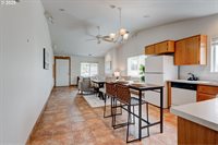 15415 SW Picadilly Ln, Beaverton, OR 97007