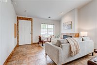 15415 SW Picadilly Ln, Beaverton, OR 97007