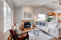 15415 SW Picadilly Ln, Beaverton, OR 97007