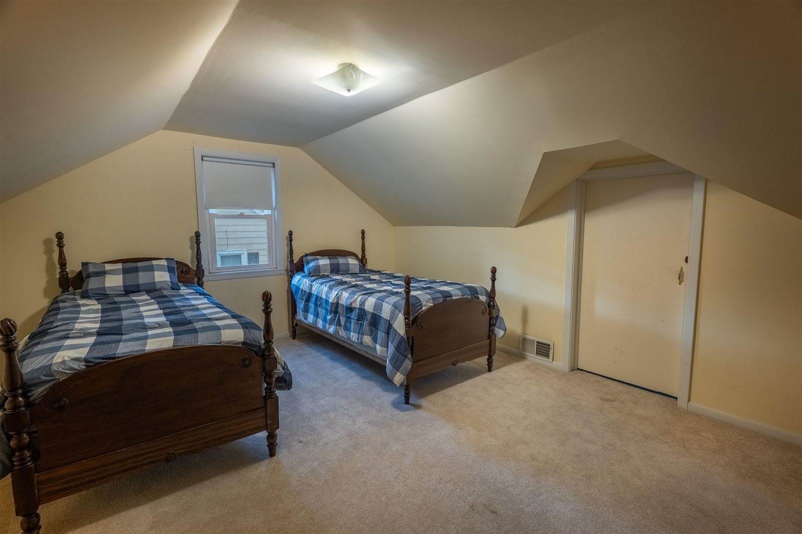 1114 N 1st Avenue, Wausau, WI 54401