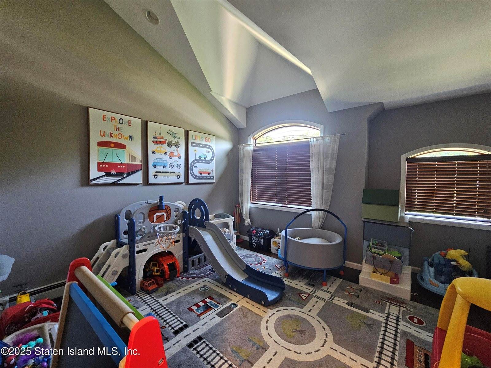 5198 Hylan Boulevard, Staten Island, NY 10312